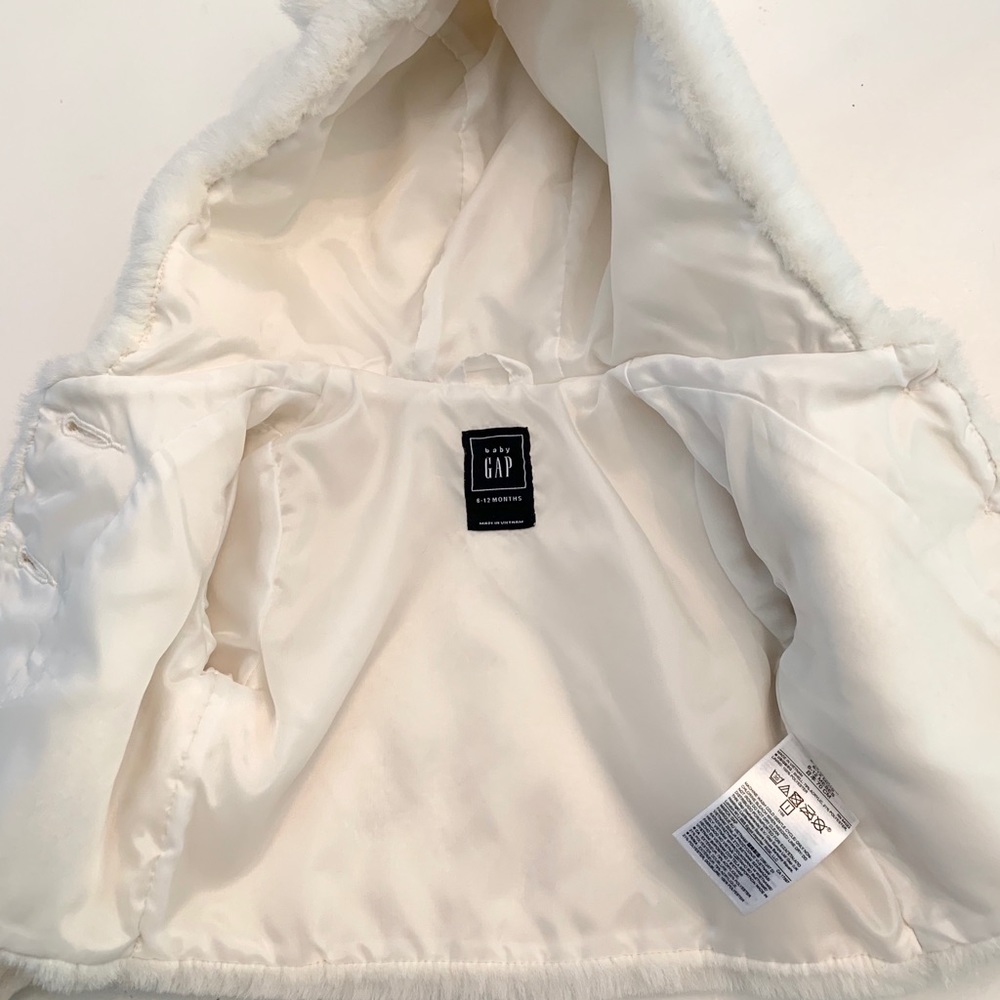Gap White Faux Coat - Picture 2 of 3